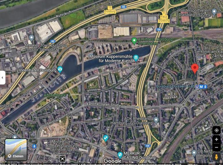 City Apartment Duisburg 2#Netflix &Wlan &Kingsize Bett & Kaffee Maschine & Central & 500M Innenhafen & 2 Min U Bahn エクステリア 写真