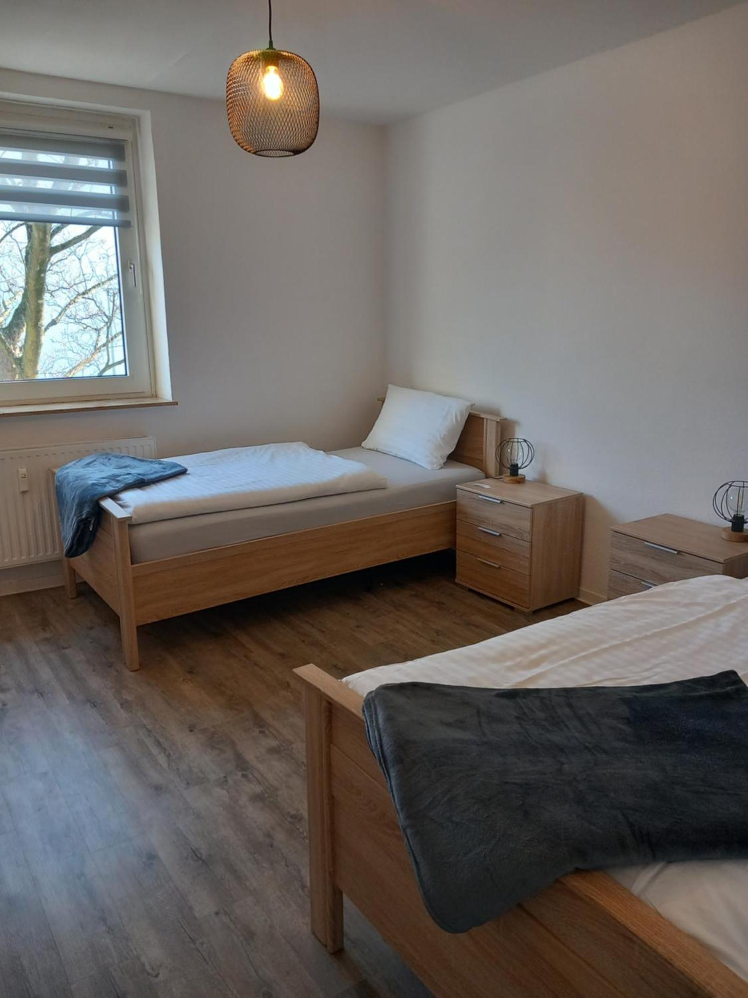 City Apartment Duisburg 2#Netflix &Wlan &Kingsize Bett & Kaffee Maschine & Central & 500M Innenhafen & 2 Min U Bahn エクステリア 写真